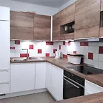 Szandra Apartmanhaz * Gyenesdias