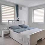 Szandra Apartmanhaz Apartment