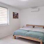 Apartment Szandra Apartmanhaz *