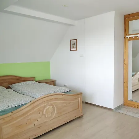 Szandra Apartmanhaz
