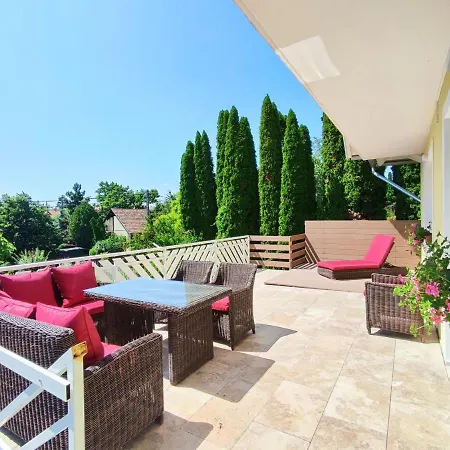 Szandra Apartmanhaz * Gyenesdiás