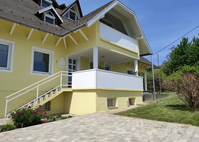 Szandra Apartmanhaz * 根尼斯迪亚斯