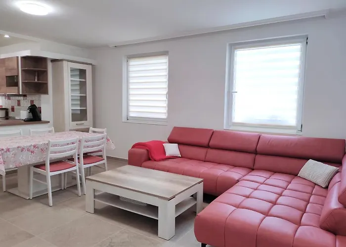 Szandra Apartmanhaz * Gyenesdiás