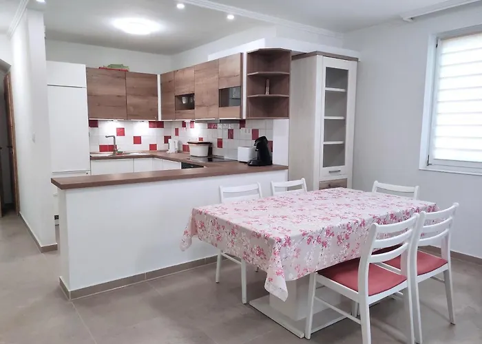 Szandra Apartmanhaz * Gyenesdiás